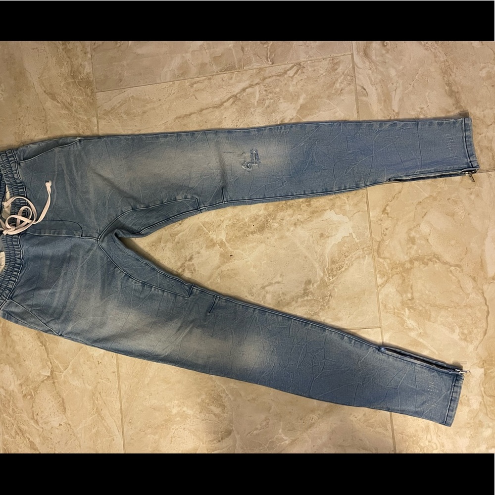 Like New Mens Active Stretch Jeans